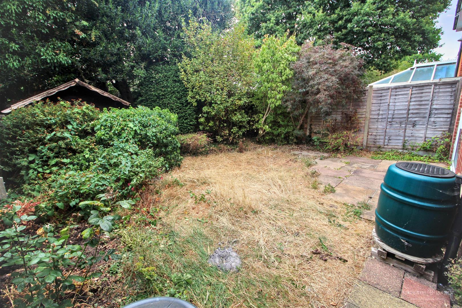 Bensgrove Close, Woodcote, Reading